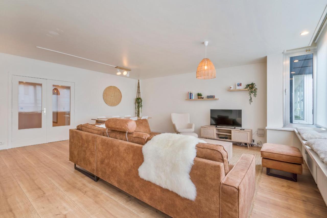 Ruim En Warm Appartement In De Winkelstraat Van Oostende Eksteriør billede